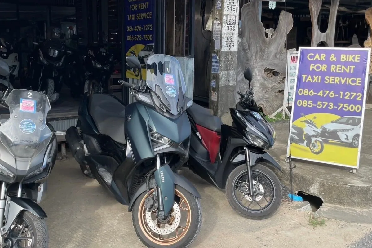 Automatic scooters ready to rent on Koh Samui